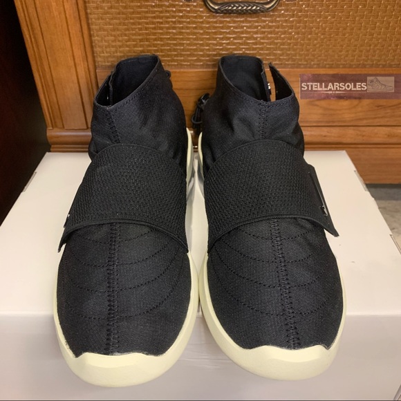 Nike Air Fear Of God Moc Brand New Size 7.5 NO BOX - Picture 4 of 6